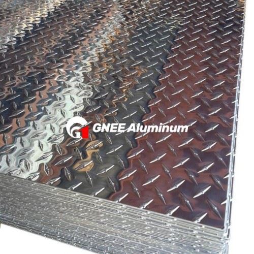 5052 H22 Diamond Tread Aluminum Sheet in Silver 5052 H22 Diamond Tread Aluminum Sheet in Silver
